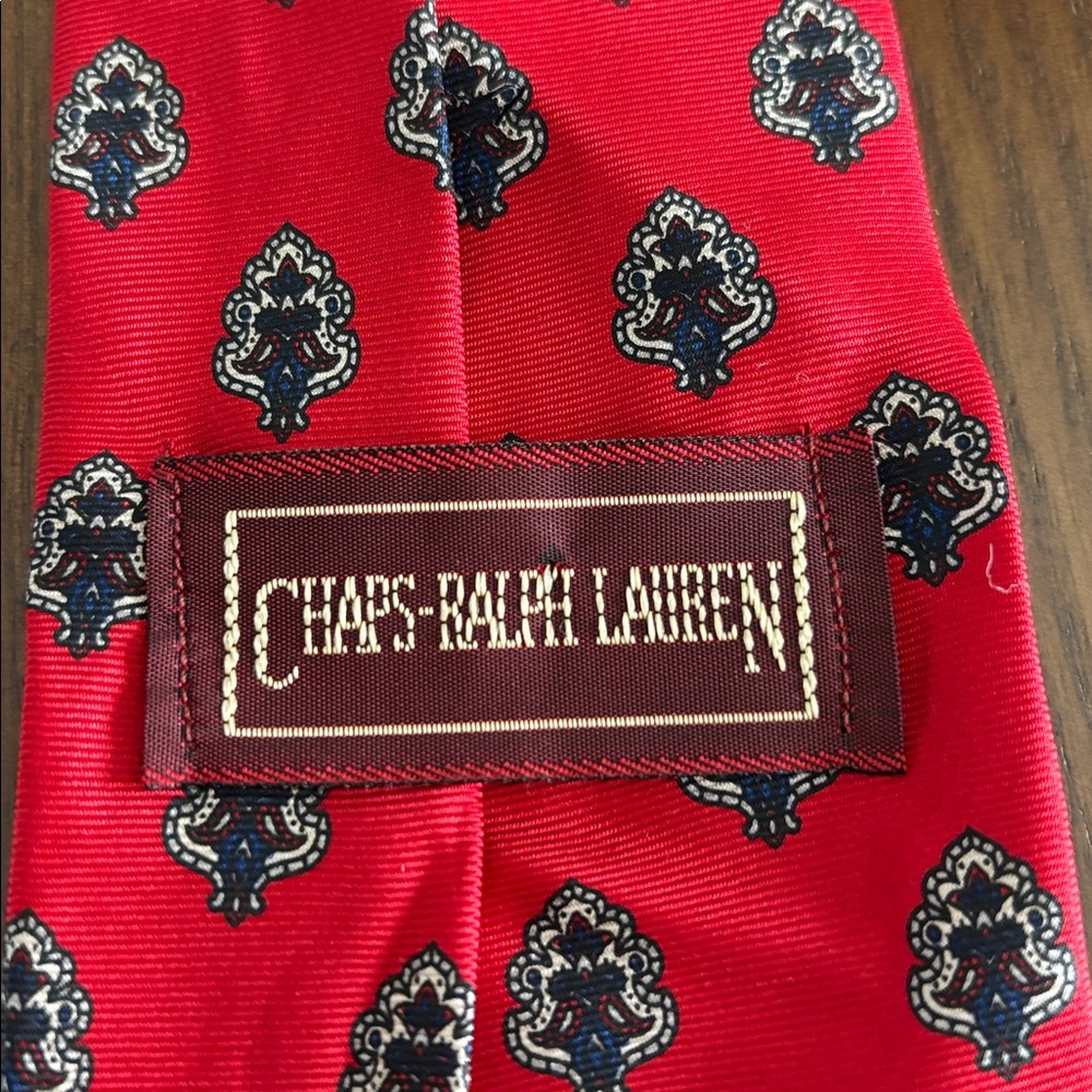 Vintage Chaps Ralph Lauren Red Patterned Men's Tie